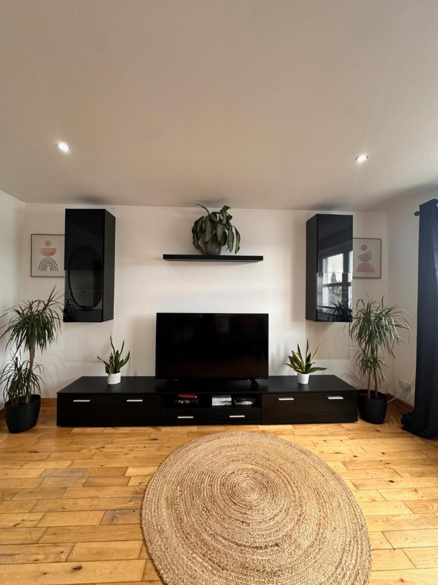 City Centre Apartment Next To Bus And Train Station Inverness Bagian luar foto