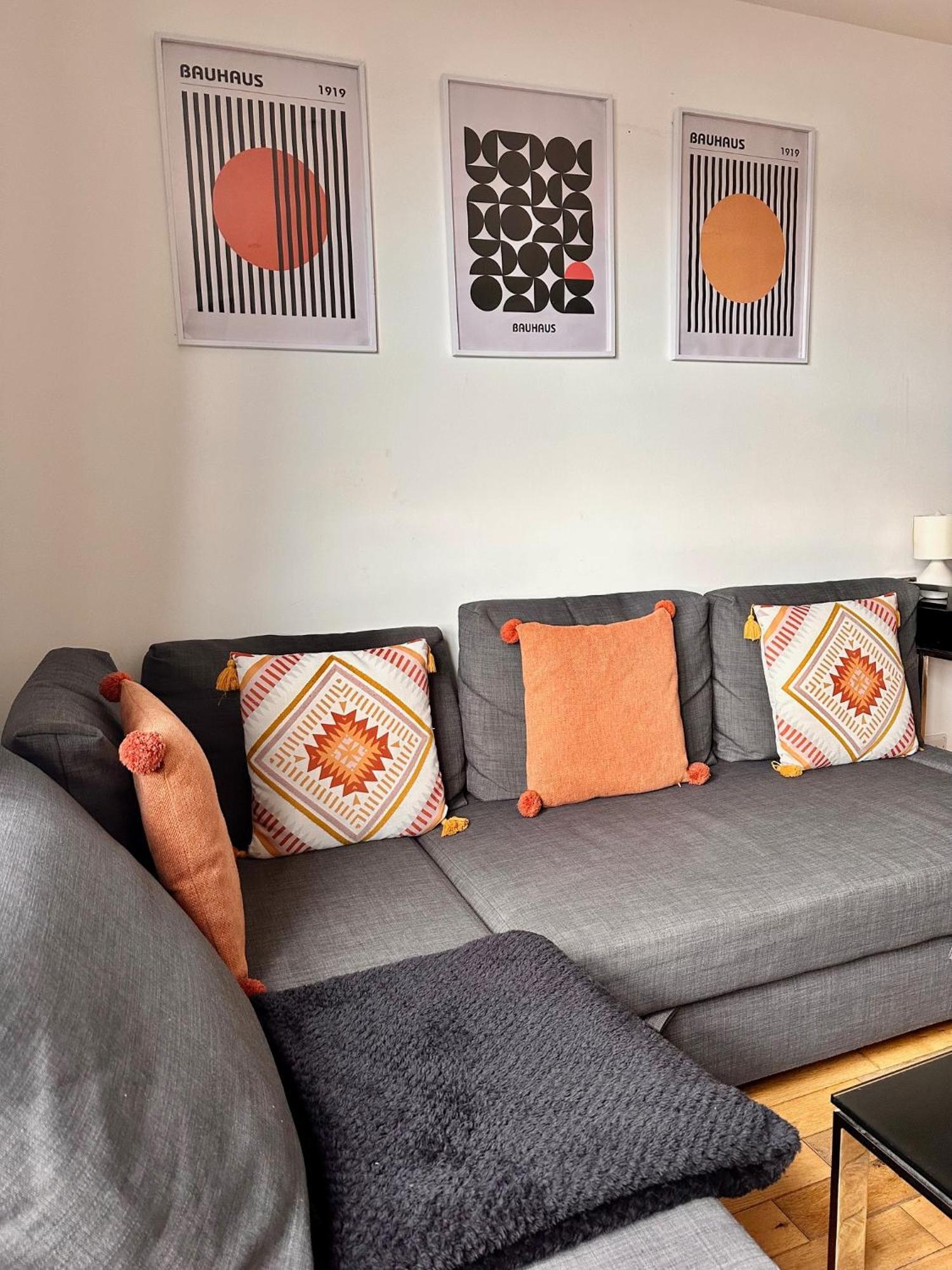 City Centre Apartment Next To Bus And Train Station Inverness Bagian luar foto
