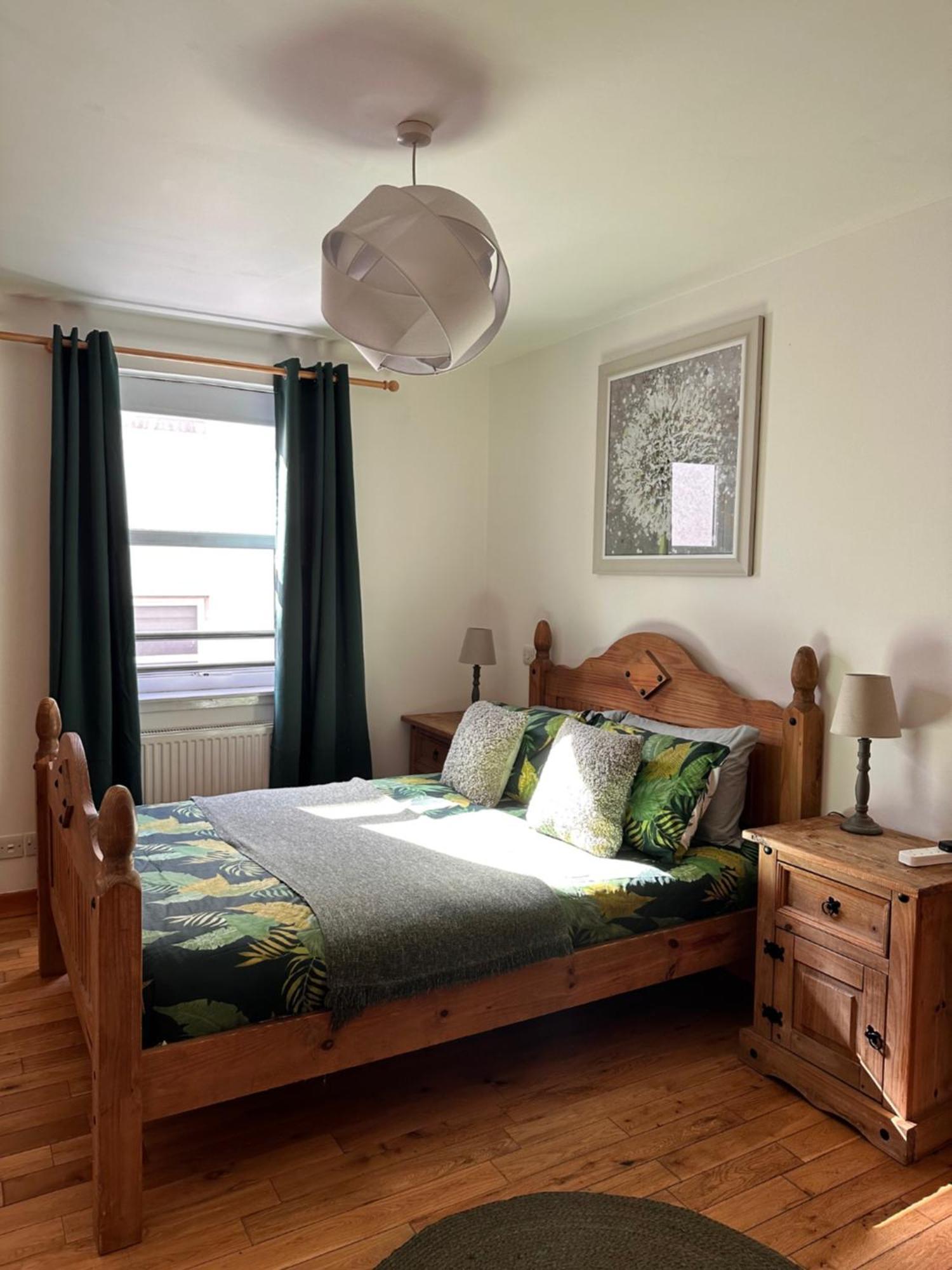 City Centre Apartment Next To Bus And Train Station Inverness Bagian luar foto